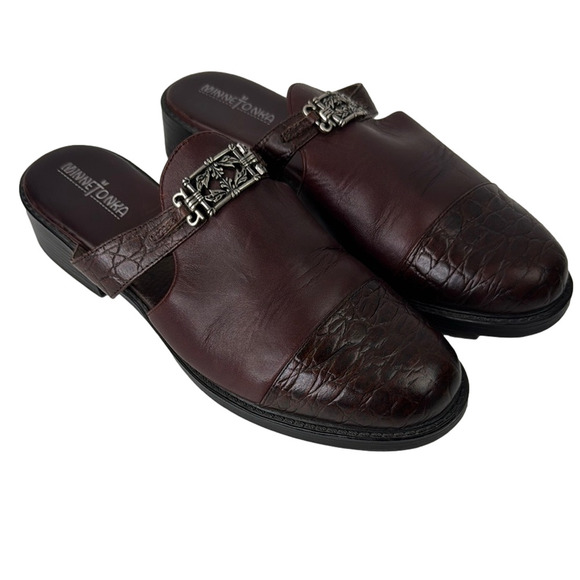 Minnetonka Women’s Brown Leather Slip on Mule size 9 - Picture 1 of 14